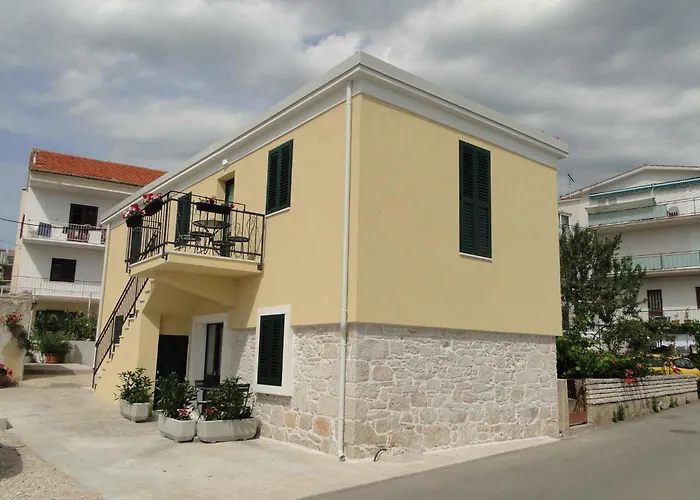 In - Sibenik Riviera 36048 *