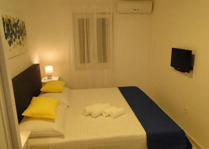 In - Sibenik Riviera 36048 *